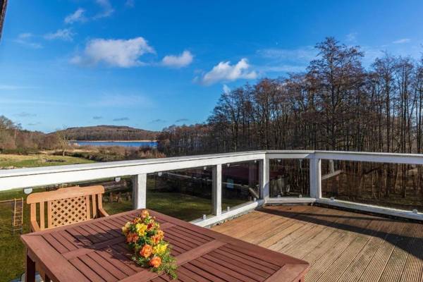 Whg-3-Falkenturm-Ferienhaus-Am-Boddenufer-Buschvitz