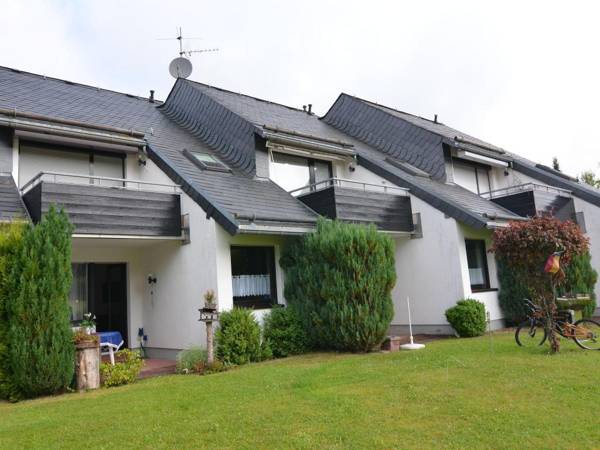 Cosy apartment over Usseln with private covered terrace