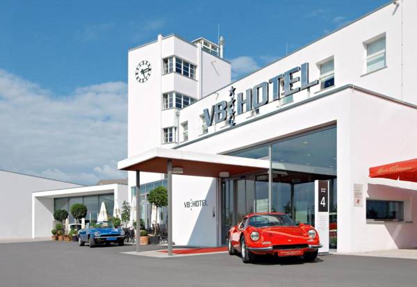 V8 HOTEL Classic Motorworld Region Stuttgart