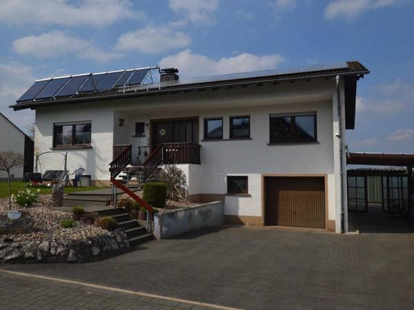 Cozy Apartment in Leudersdorf Eifel with Terrace