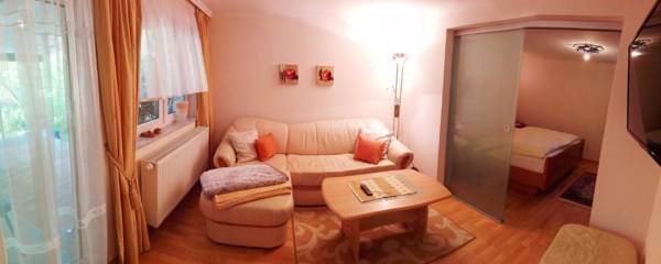 Ferienwohnungen Erika Huber direkt an der Therme