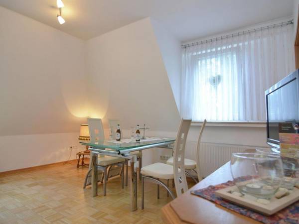 Large fully equipped holiday home in quiet area at edge of woods with terrace