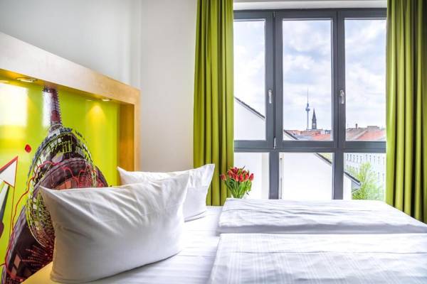 H+ Hotel 4Youth