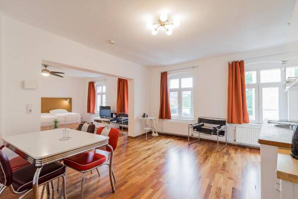 SUITE & APART