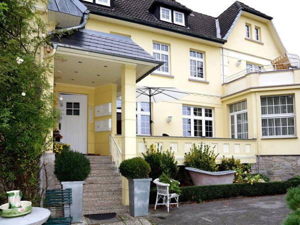 Luxurious villa with a wonderful view of the Weserbergland