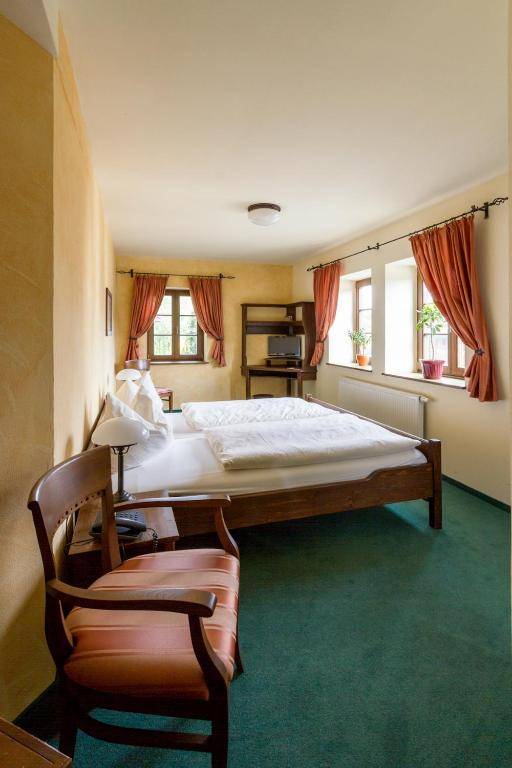 Burgschänke & Herberge Goldener Löwe