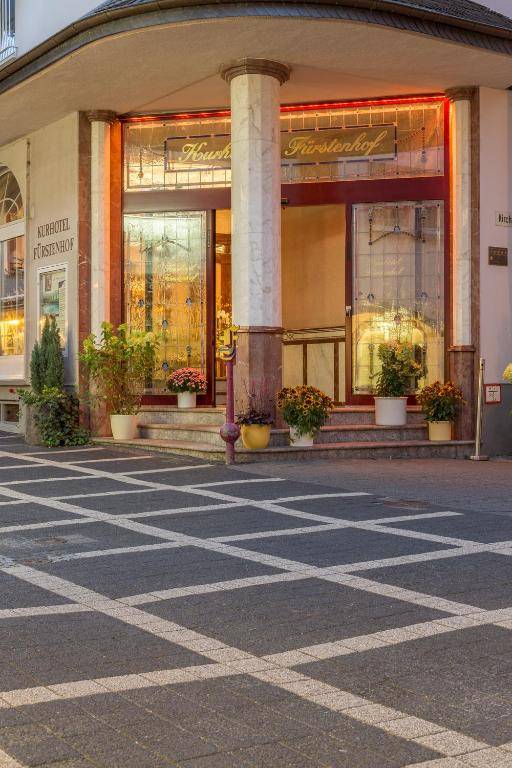 Häcker's Fürstenhof