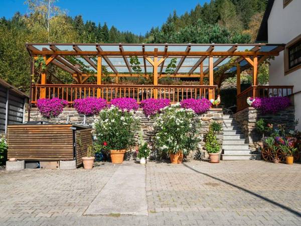 Modern Apartment in Merschbach Hunsruck with garden