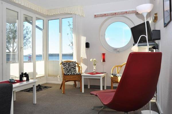 Windjammer_ Christian Radich