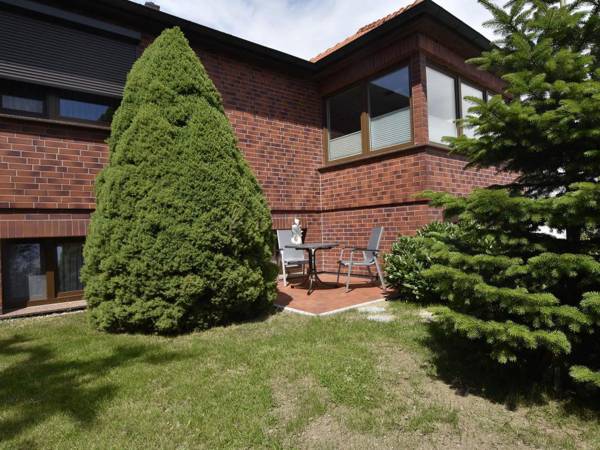 Modern Apartment in Kröpelin with Garden