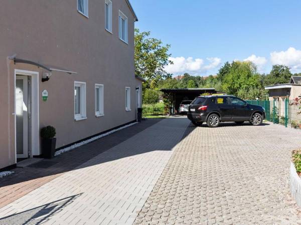 Quaint Holiday Home in Kröpelin with Fenced Garden