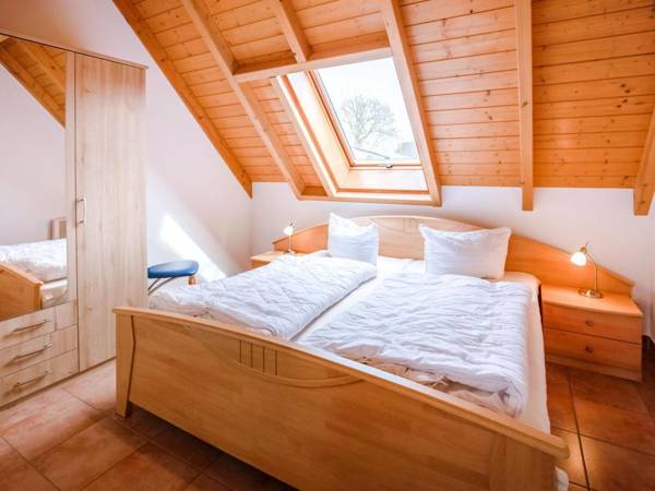 Alluring Apartment with Terrace Garden Grill Deckchairs