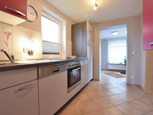 Cosy Holiday Home in Hohenkirchen near Baltic Sea