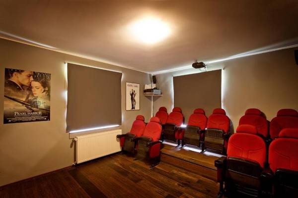 Westerwald Ferien Villa - 21 Personen - Kino Bar Sauna und Whirlpool