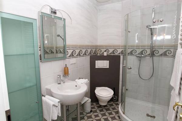 WEINreich Gästezimmer & Weinstube