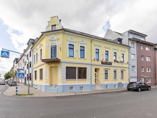 Dainty Apartment in Oberhausen with Jacuzzi and Garden
