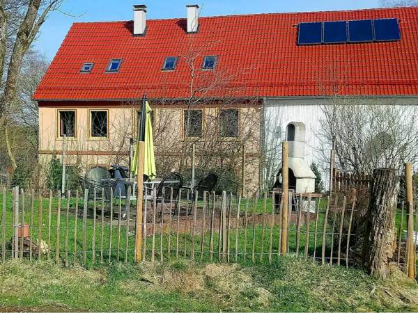 Apartment in the western part of the Sauerland on a farm with alpacas and horses