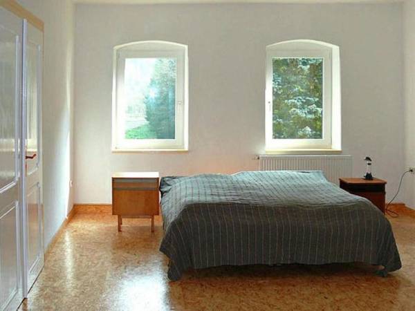 Charming attic apartment in a villa with park in Gro schirma