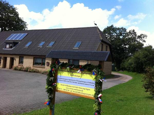 Ferienwohnungen und Kanuverleih Fa