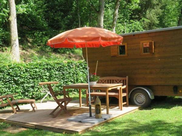 Bienenwagen der Naturheilpraxis Melchger