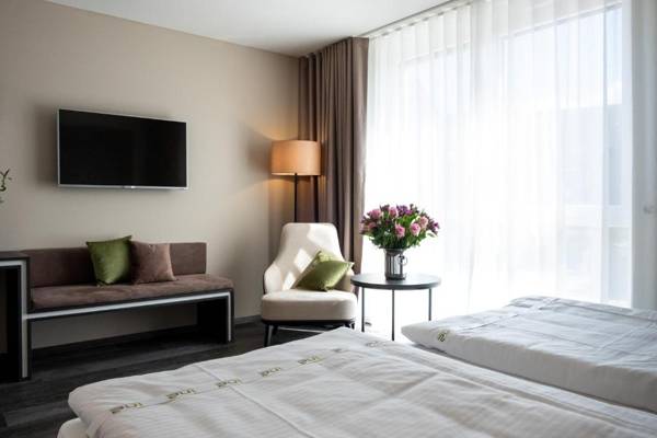 in2 the Boardinghouse