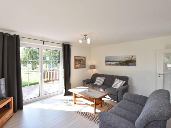 Serene Holiday Home in Oldenburg in Holstein with Terrace