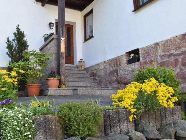 Holiday home on Rennsteig in Thuringian Forest - separate entrance and garden