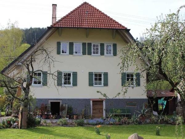 Haus am Bach