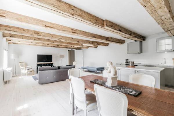 110SQM Extravagant Luxury Apartment - Heart Of Copenhagen