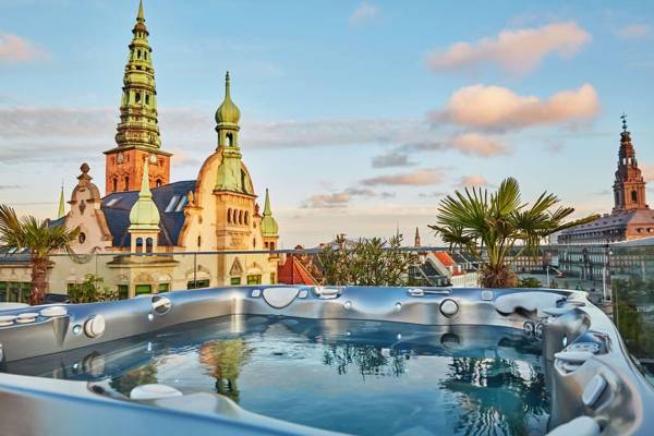 Luxury Penthouse · CPH's Finest Shopping Street