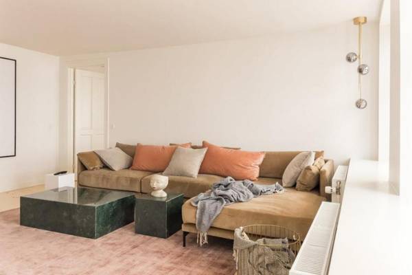 Newly Renovated · Luxury Apt · Heart of CPH