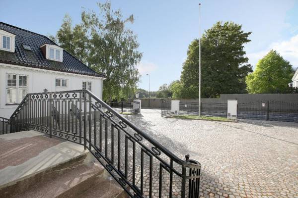 Rosenlund -a luxury Danish Palace north of Copenhagen