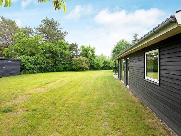 6 person holiday home in Eskebjerg