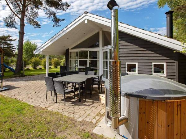 Graceful Holiday Home in Guldborgsund with Sauna