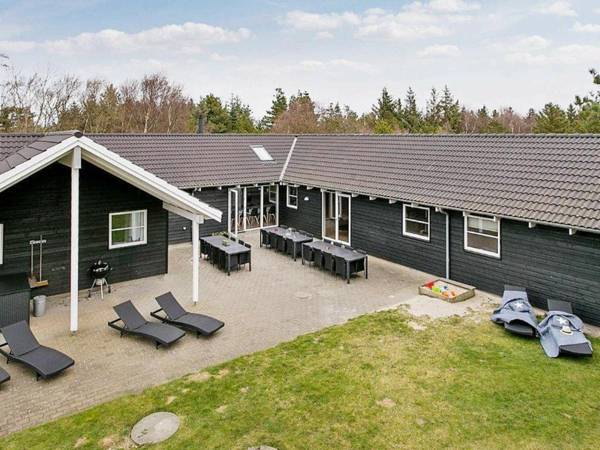 Luxurious Cottage in Blavand Jutland with Swimming Pool
