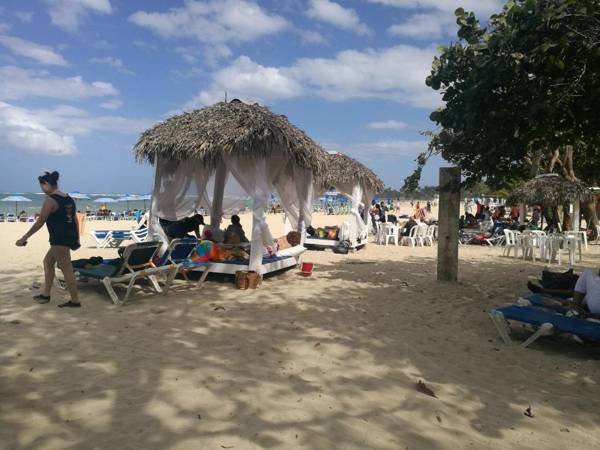 El Pueblitoal lado de Playa Dorada