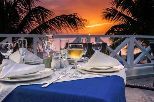 Bungalow 12 Cozy room at just steps from the beach and in town center