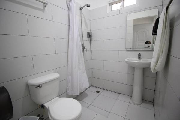 Bungalow 6 Cozy room at just steps from the beach and in town center