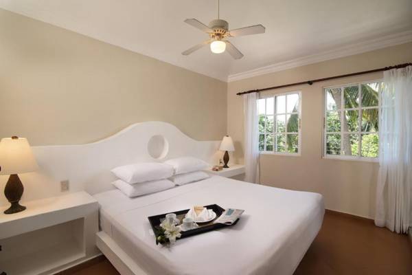 Lifestyle Crown Residence Suites