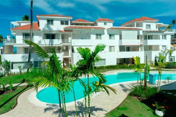 DELUXE E1 2 BR POOLTERRACECLOSE TO THE BEACH!