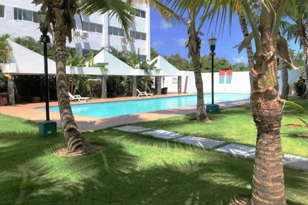 Sunny Caribbean Apartment with Pool
