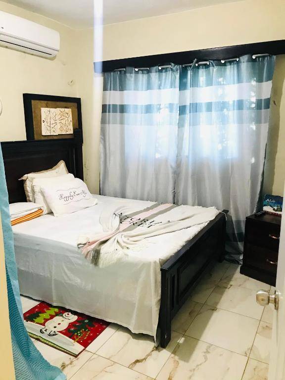 En el corazón de la romana con a/c wifi luz y gas incluido.