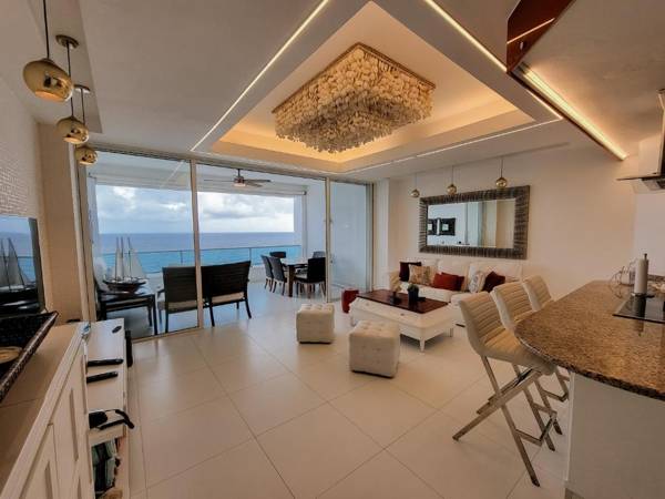 921@Marbella High Rise Designer 2BR Modern Apt