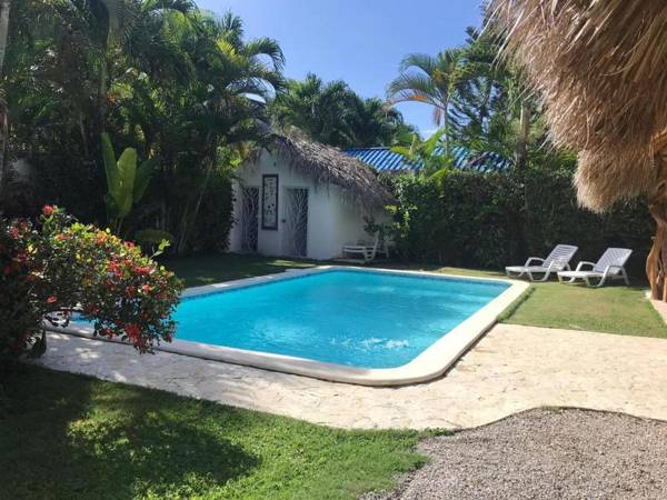 4 bedrooms house at Las Terrenas 250 m away from the beach with private pool enclosed garden and wifi