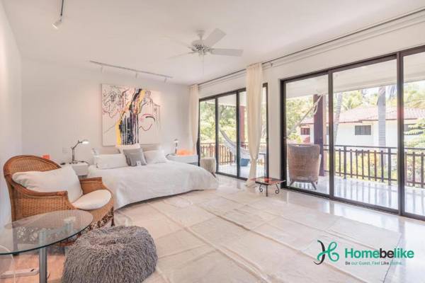 Have the vacation of your dreams in this beachfront at El Portillo