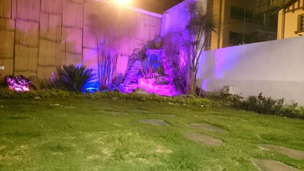 Hotel + Arte