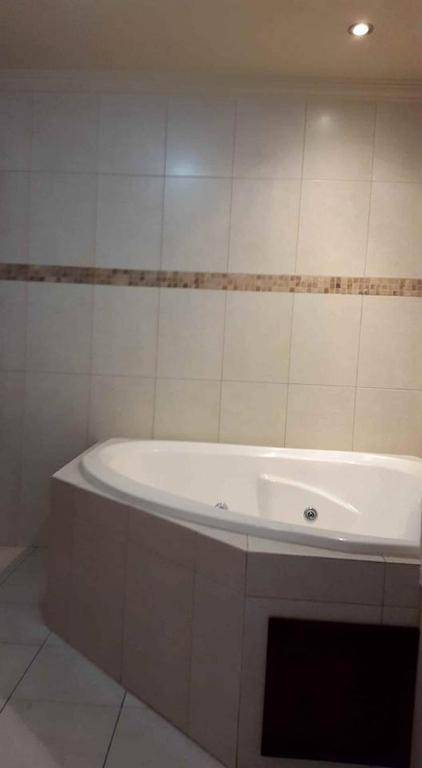 Suite AAA Jacuzzi WIFI Cable Internet malls cines transporte...todo a pocos pasos.
