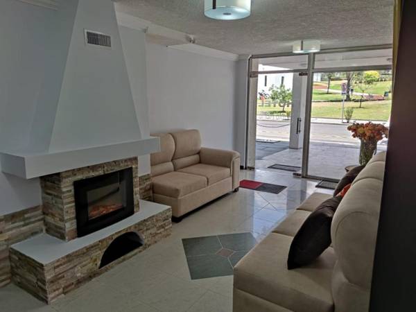 Val Hotel Santamaria Quito