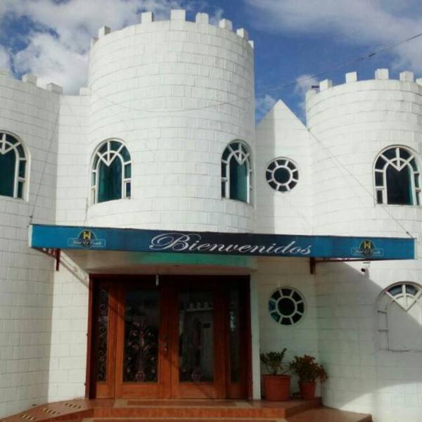 El Castillo Hotel