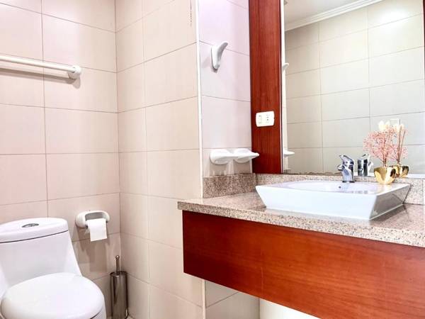 Riverfront I 1 piso 4 suite vista al rio Puerto Santa Ana Guayaquil